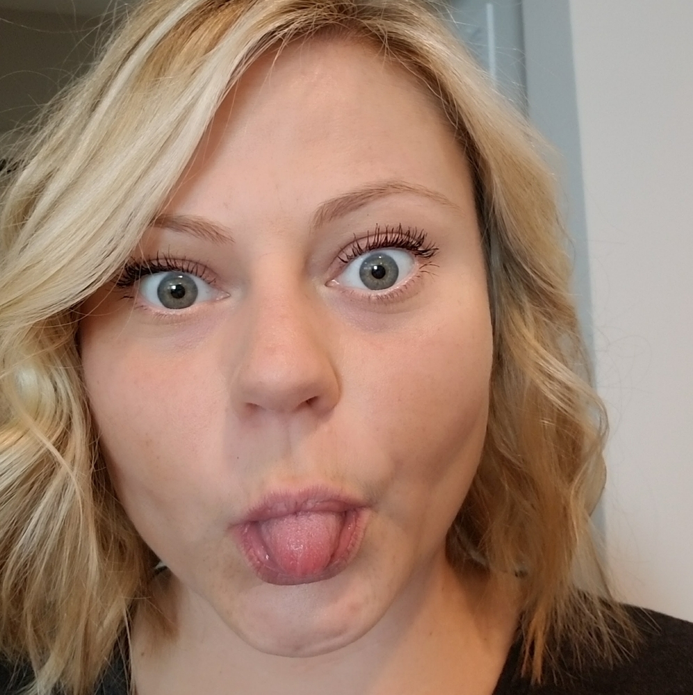 Meet your Posher, Angela